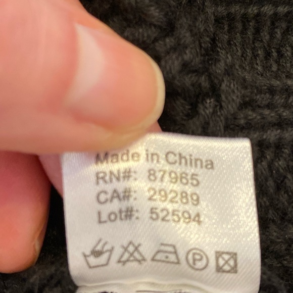 Elan Womens Black V Neck Distressed Sweater w Cream & Orange Border / M / NWT - Picture 13 of 13